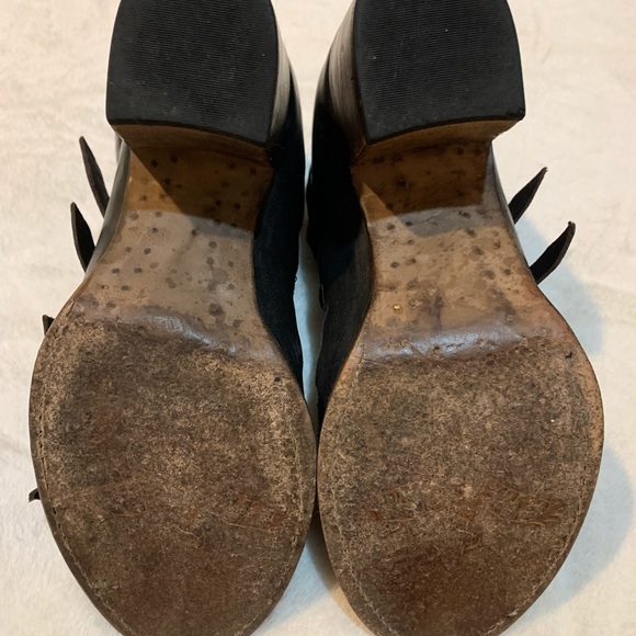 Freebird Quinn Sandals: Black with Brown Straps 8 (fits 8, 8.5, 9) - Picture 12 of 13